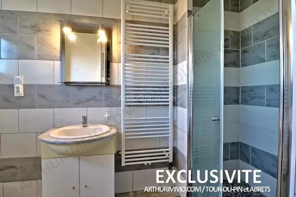 Vente Maison 4 pièces 108 m2 à La Tour-du-Pin