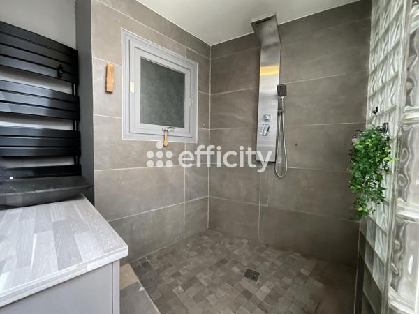 Appartement
         4 pièces
        - 98 m² Exclusivité 137 000 € *