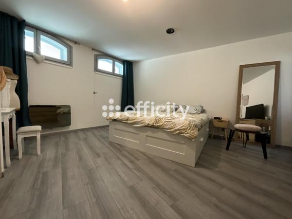 Appartement
         4 pièces
        - 98 m² Exclusivité 137 000 € *