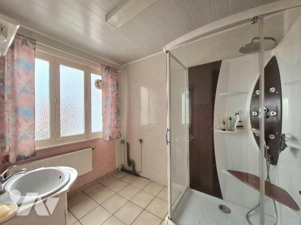 Maison mitoyenne - Idéal premier achat ou investissement locatif

Située à proximité des gran...