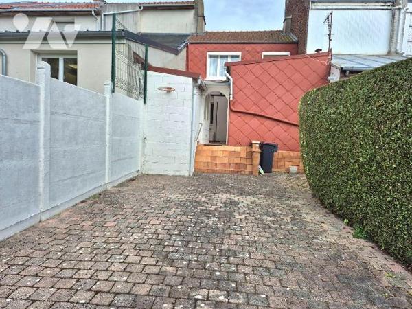 Maison mitoyenne - Idéal premier achat ou investissement locatif

Située à proximité des gran...