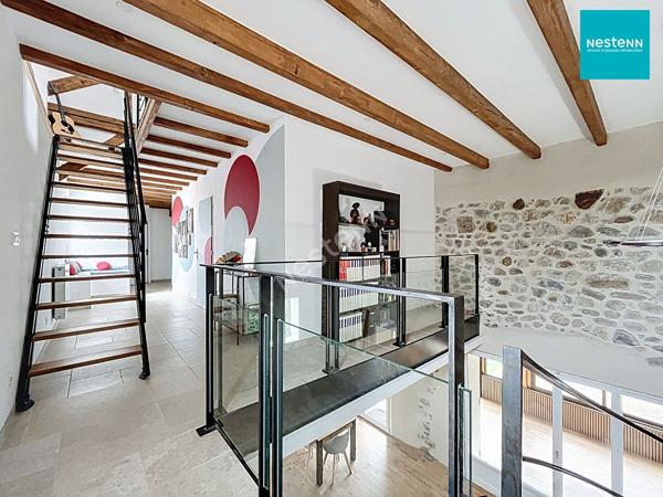 Charmante et spacieuse maison familiale de 260 m² avec jardin, cave et garage, à vendre