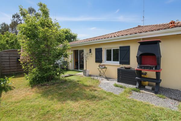 Maison familiale avec dépendance, piscine chauffée et grand terrain à Mios