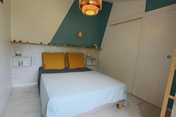Maison familiale avec dépendance, piscine chauffée et grand terrain à Mios