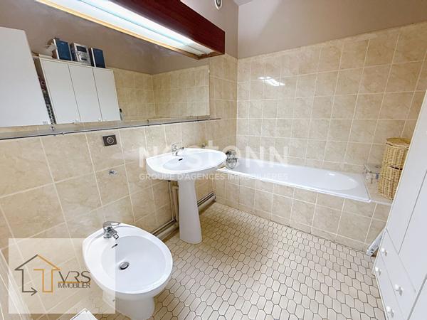 PERPIGNAN - APPARTEMENT T4 100M2 AVEC GARAGE DANS RESIDENCE SECURISEE AVEC ASCENSEUR