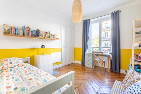Paris (75010) EXCLUSIVITÉ – SUPERBE APPARTEMENT HAUSSMANNIEN – SAINT-VINCENT-DE-PAUL / MAUBEUGE – PARIS 10e