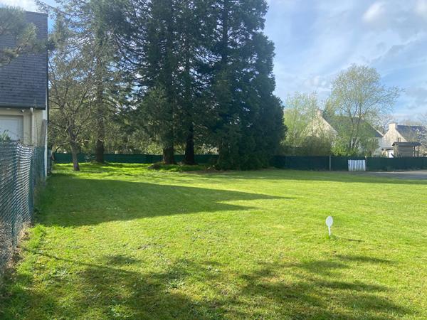 Terrain BORNE NON VIABILISE à vendre à PLELAN LE PETIT - 750 m²