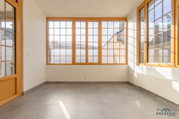 CARQUEFOU BOURG - MAISON DE MAÎTRE - 293M2 HABITABLES - TERRAIN DE 997M2
