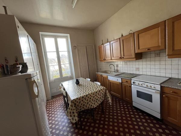 Maison à vendre |  Guéret |  7 pièces | 182 m²