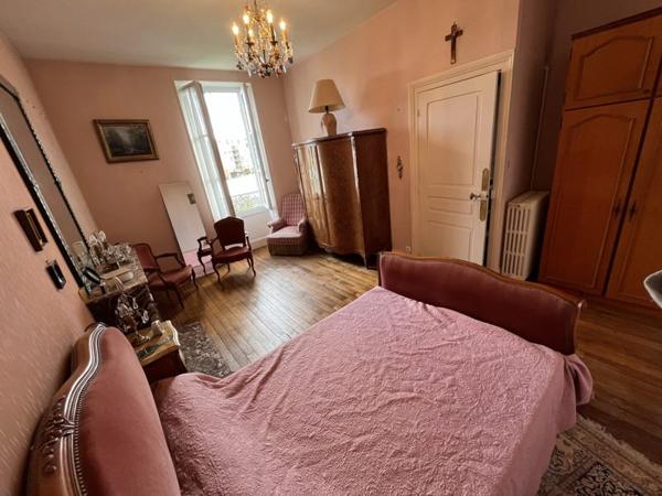 Maison à vendre |  Guéret |  7 pièces | 182 m²