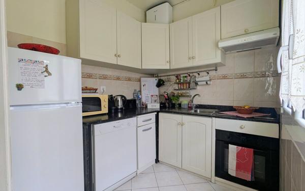 Appartement à vendre    2 pièces • 50 m2 Saint-Maur-des-Fossés