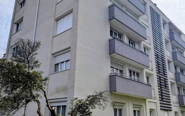 Appartement à vendre    2 pièces • 50 m2 Saint-Maur-des-Fossés