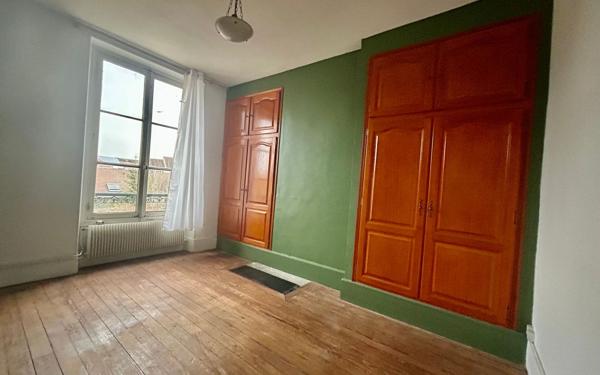 Appartement à vendre    2 pièces • 57,79 m2 Coulommiers