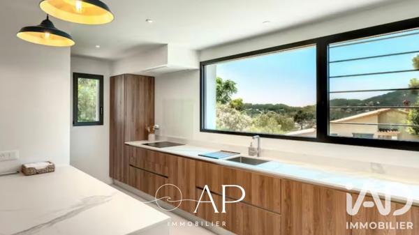 Maison (prestige) à vendre 7 pièces 182 m² Carqueiranne