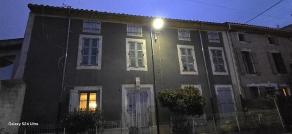 Maison bourgoise 9 pièces OUVEILLAN (11)