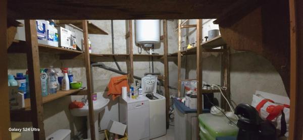 Maison bourgoise 9 pièces OUVEILLAN (11)
