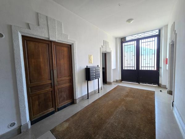 59 - Vente immeuble FOURMIES - 11 logements 2 salles 1500 m² - Terrain 1302 m²