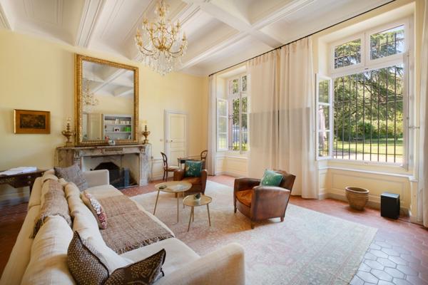 Vente Château Pézenas 20 Pièces 1400 m²