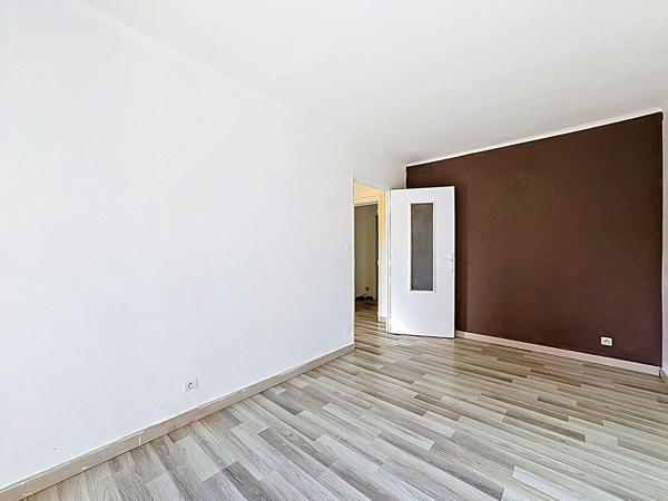 AVIGNON T3 DE 65 M² AVEC BALCON, CAVE ET PARKING RÉSIDENCE SÉCURISÉE
