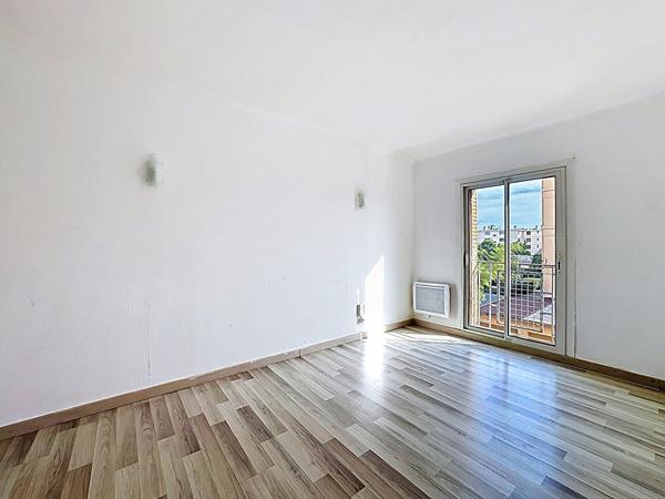 AVIGNON T3 DE 65 M² AVEC BALCON, CAVE ET PARKING RÉSIDENCE SÉCURISÉE