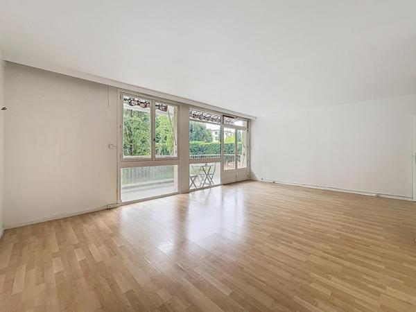 Appartement 63m² à 10min RER avec balcon au sud