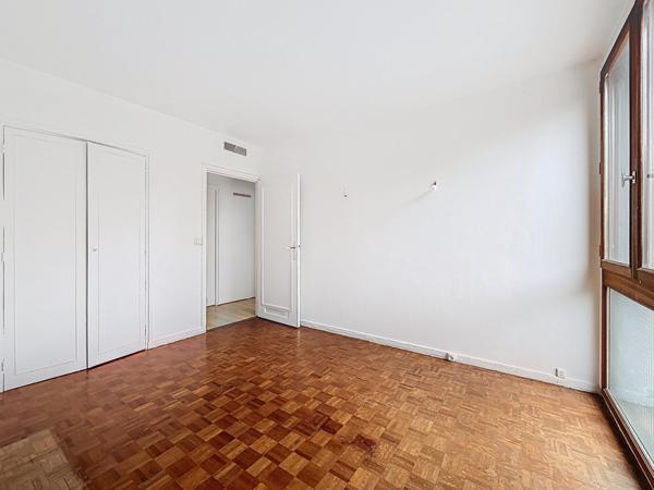 Appartement 63m² à 10min RER avec balcon au sud