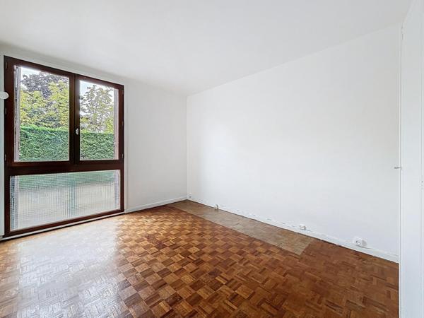 Appartement 63m² à 10min RER avec balcon au sud