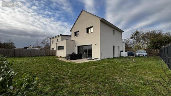 Maison à vendre à Sainte-Gemmes-sur-Loire dans le Maine-et-Loire (49130), ref : 49020-493