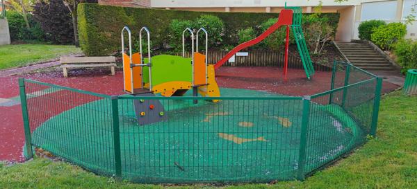 À Combs-la-Ville – Bel Appartement 3 pièces de 66 m² dans belle résidence arborée, au dernier étage (4/4) avec parking couvert et cave