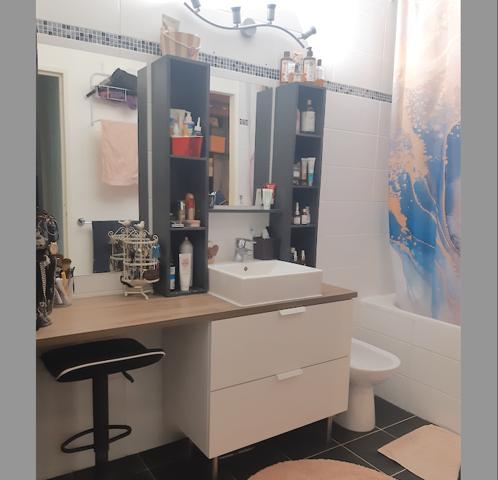 À Combs-la-Ville – Bel Appartement 3 pièces de 66 m² dans belle résidence arborée, au dernier étage (4/4) avec parking couvert et cave