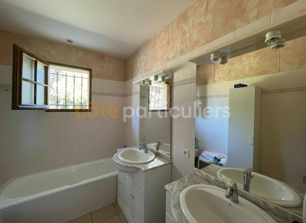 Vente Maison101 m² - 4 Pièces - SOULAC SUR MER (33780)