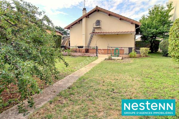 Maison Decines Charpieu 4 pièce(s) 85 m2, potentiel, grand garage, proche mairie