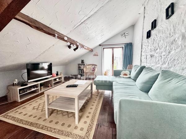 Maison en pierre de 244 m2 habitables avec chambres d'hôtes et 8500 m2 terrain à vendre CHAMP DU BOULT (14)