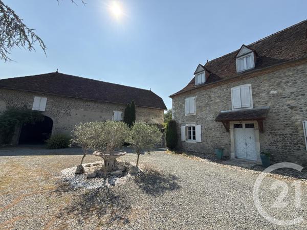 Maison à vendre  9 pièces - 285 m 2   ORTHEZ  - 64