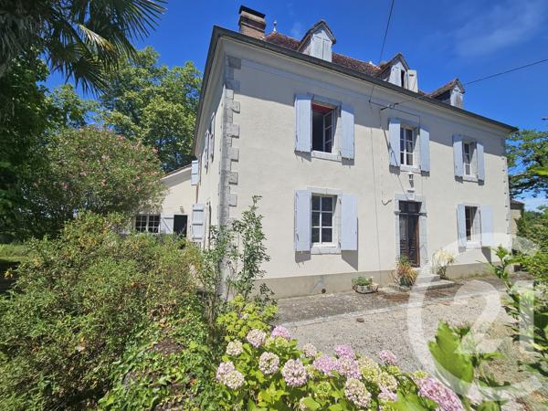 Maison à vendre  9 pièces - 285 m 2   ORTHEZ  - 64