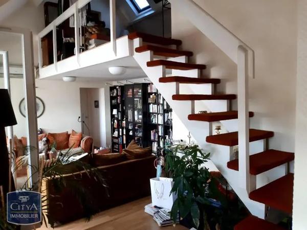 Appartement à louer 3 pièces 75m² Tours (37000)