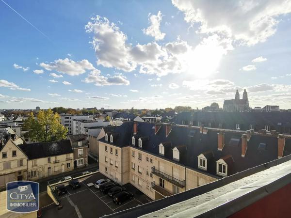 Appartement à louer 3 pièces 75m² Tours (37000)