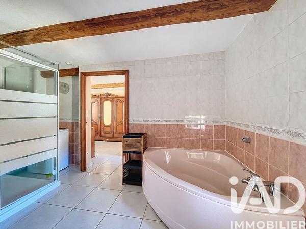 Location maison 4 pièces 137 m² Saint-Nazaire-de-Ladarez