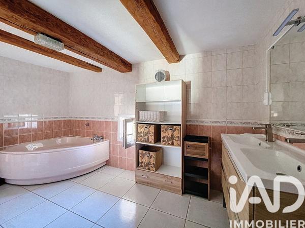 Location maison 4 pièces 137 m² Saint-Nazaire-de-Ladarez