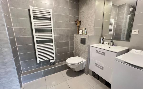 Appartement à vendre    2 pièces • 48,06 m2 Niederhausbergen