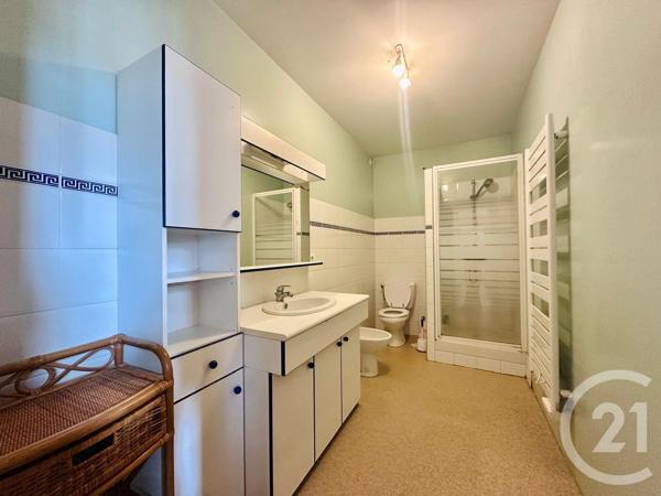 Maison à vendre  5 pièces - 185 m 2   BERSON  - 33