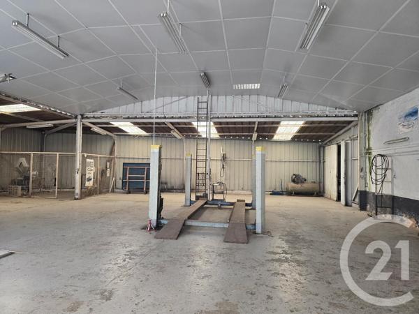Maison à vendre  5 pièces - 185 m 2   BERSON  - 33