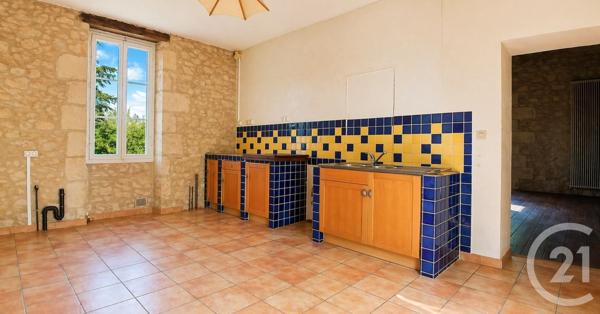 Maison à vendre  5 pièces - 140 m 2   RAUZAN  - 33