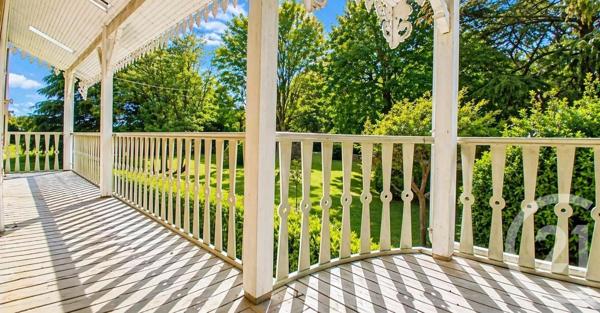 Maison à vendre  5 pièces - 140 m 2   RAUZAN  - 33