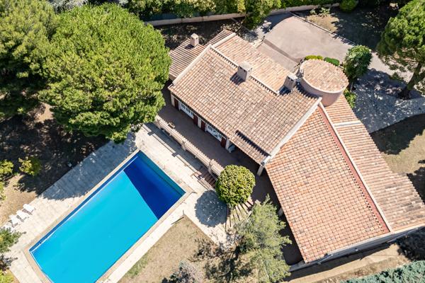 Maison 6 pièces - 219 m²