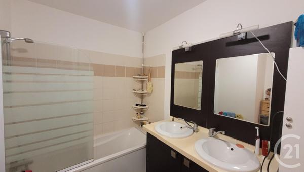 Appartement F4 à vendre  4 pièces - 86,67 m2 ST DENIS - 974