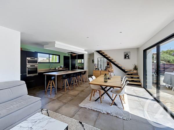 Maison à vendre  4 pièces - 110,29 m 2   GUJAN MESTRAS  - 33