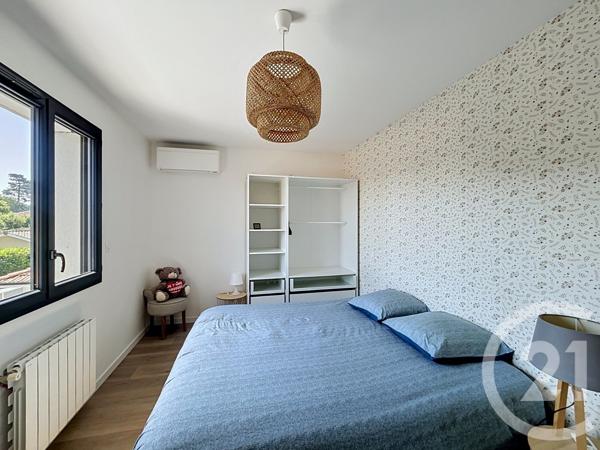 Maison à vendre  4 pièces - 110,29 m 2   GUJAN MESTRAS  - 33