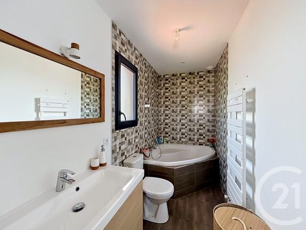 Maison à vendre  4 pièces - 110,29 m 2   GUJAN MESTRAS  - 33