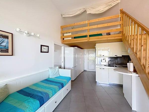 Vente                                                      Appartement
                        
                     2 pièces                      27 m2                     à Lumio